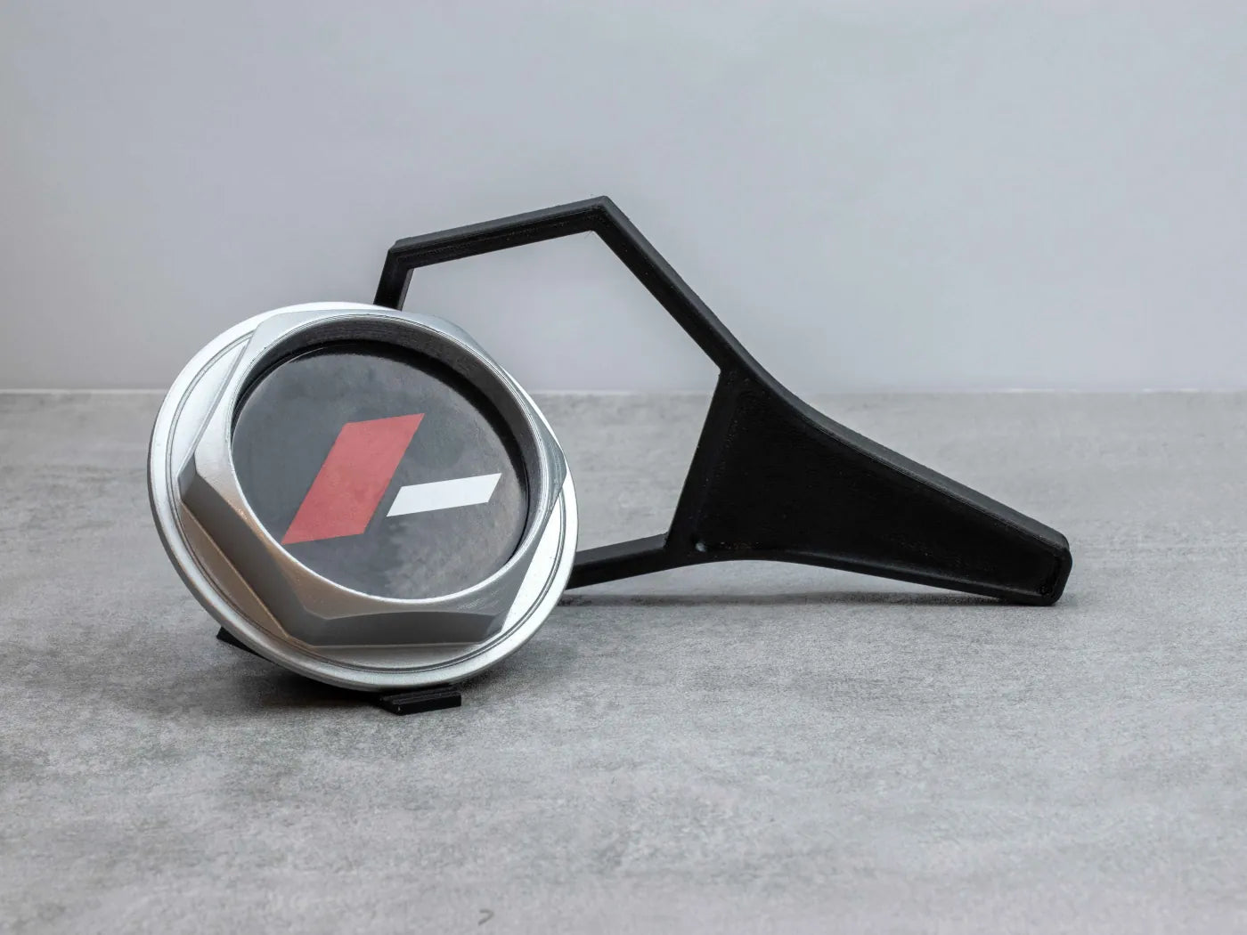 BBS style wrench for 80 mm hexagon center cap