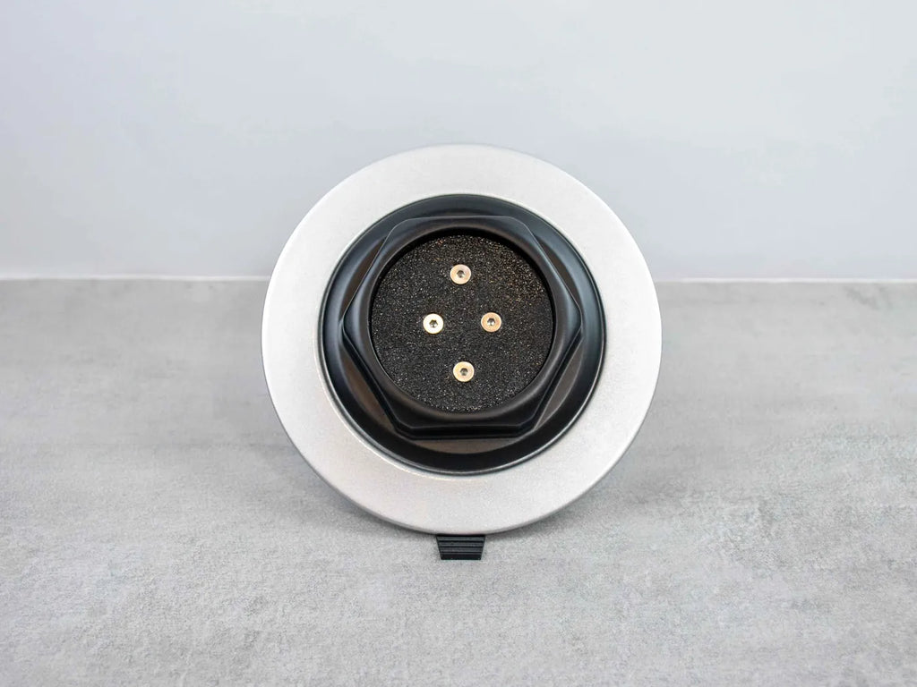 BMW E28 M5 TRX wheel center cap